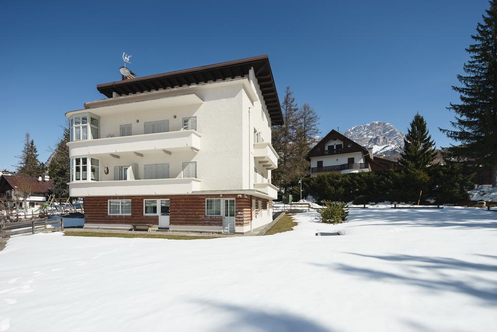 Villa Tullia - Stayincortina Cortina d'Ampezzo Exterior foto